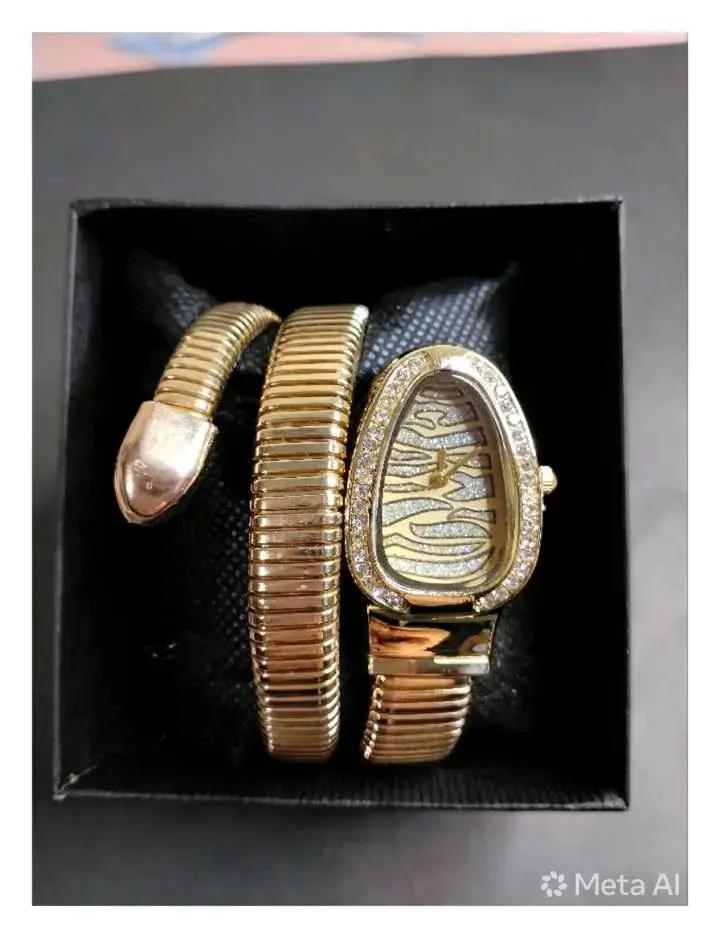 Reloj metálico elegante para mujer - 4