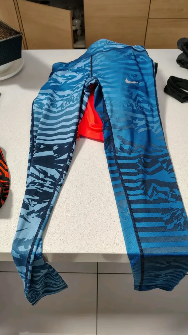 Calzas deportivas nike azul con estampado