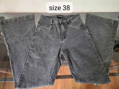Jeans, busos, polerones, enteritos... - miniatura 1