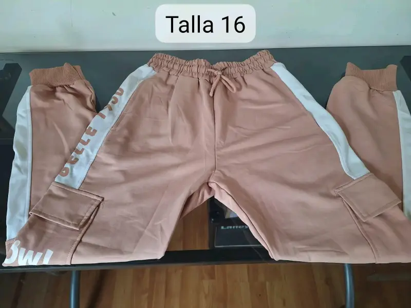 Jeans, busos, polerones, enteritos... - 5