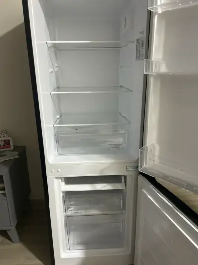 Refrigerador Mademsa negro funcional - miniatura 3