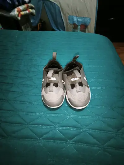 Zapatillas Nike gris - miniatura 2