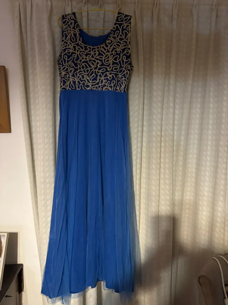 Vestido largo azul y dorado - 1