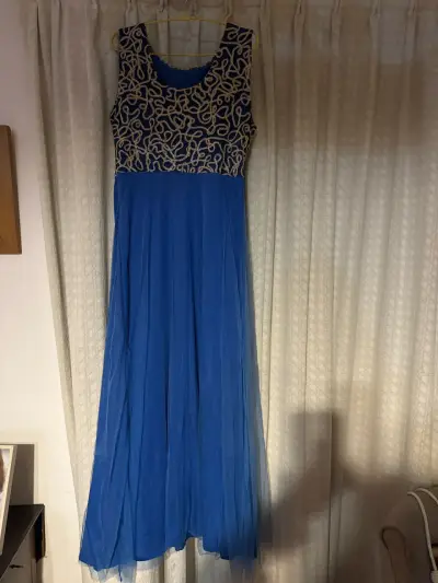 Vestido largo azul y dorado - miniatura 1