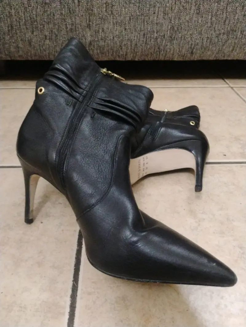 Botines negros de tacón alto - 2