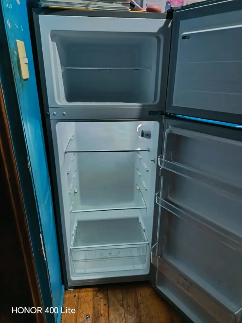 Refrigerador Midea plata - 2
