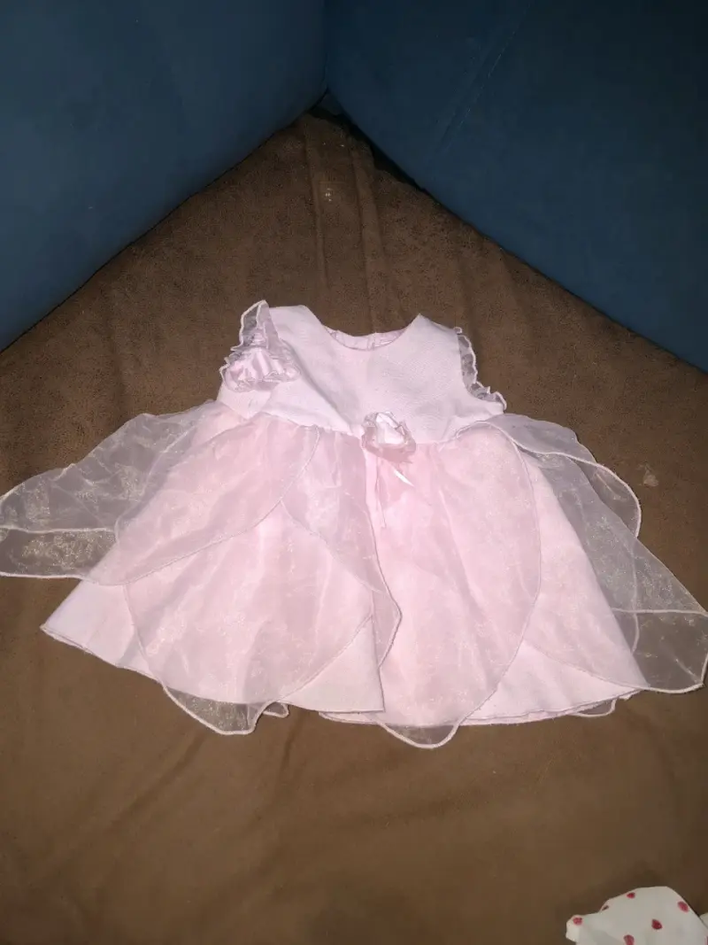 Vestido de bebé rosado elegante - 1