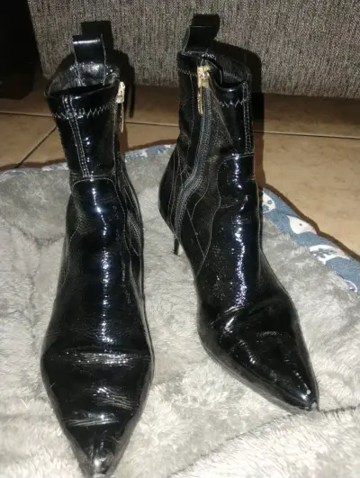 Botines negros de charol - miniatura 2