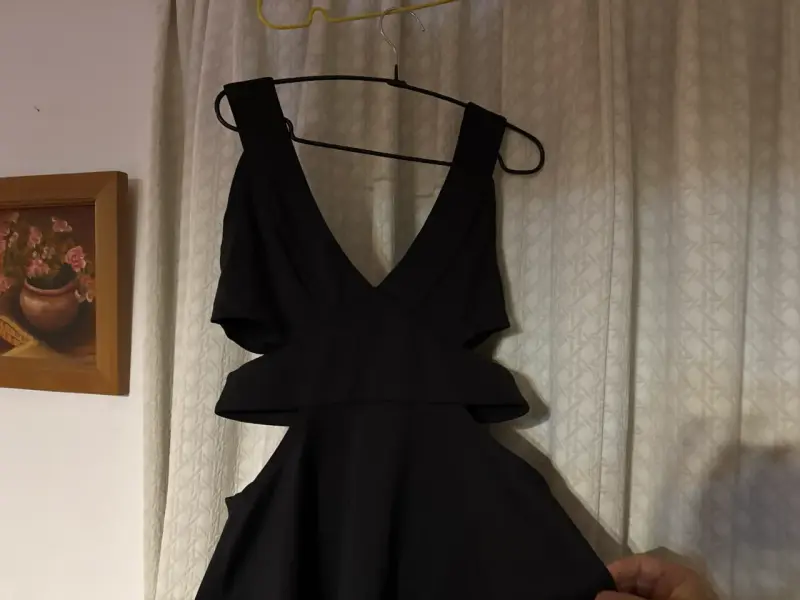 Vestido negro elegante - 3