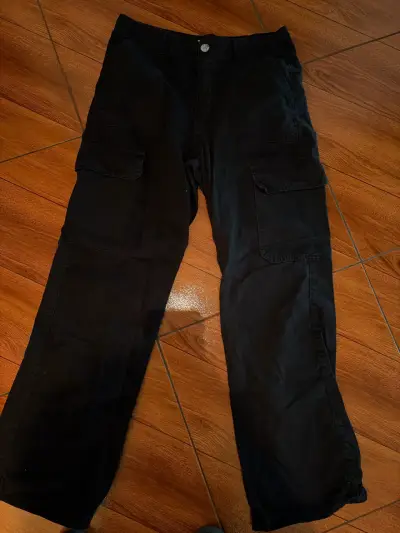 Pantalones cargo negros mujer - miniatura 1