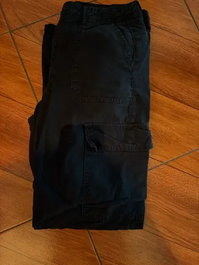 Pantalones cargo negros mujer - miniatura 2