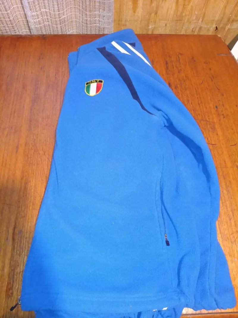 Buzo deportivo azul con cremallera - 2