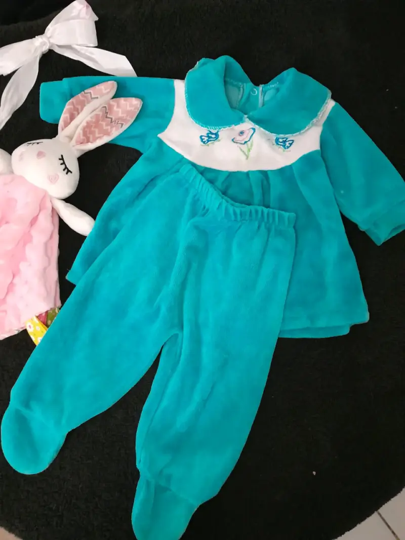 Conjunto bebé turquesa con bordado