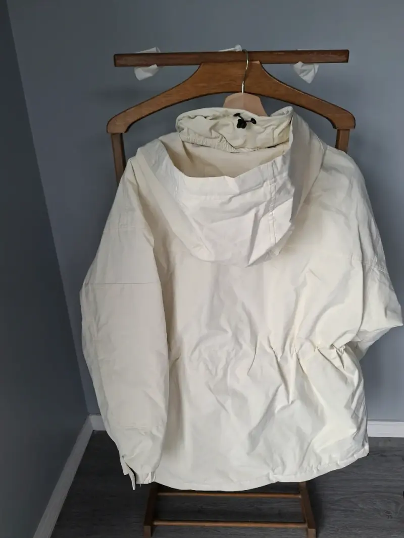 Parka blanca con capucha - 3