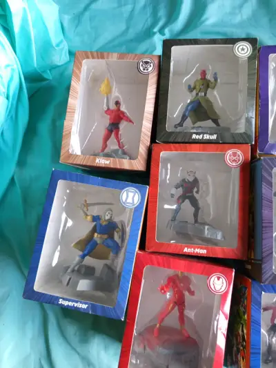 Colección de figuras de acción Marvel - miniatura 2