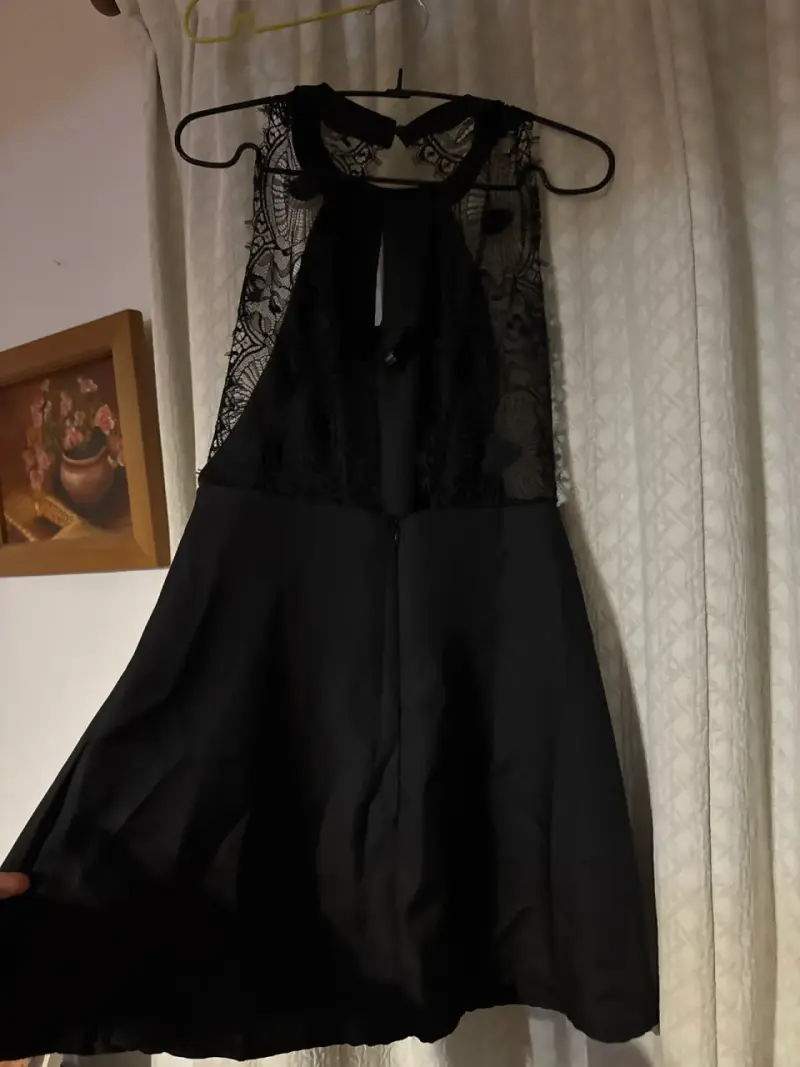 Vestido negro con encaje - 2