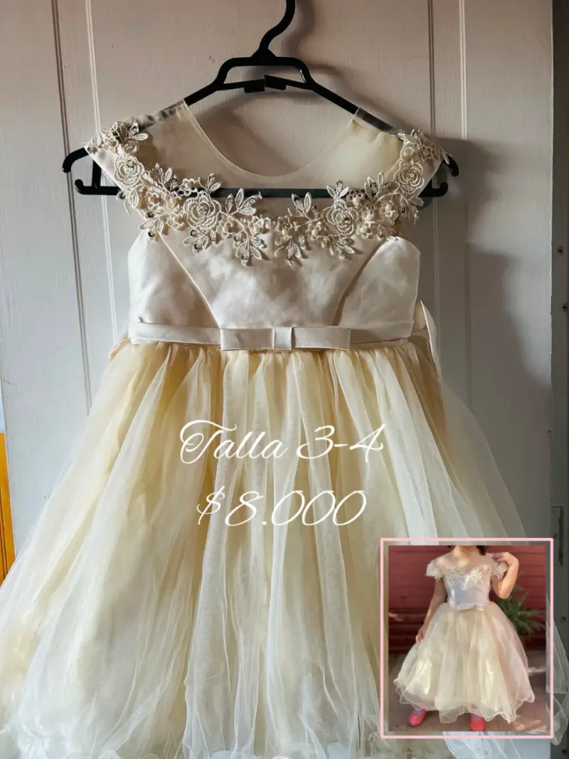 Vestido blanco con encaje floral
