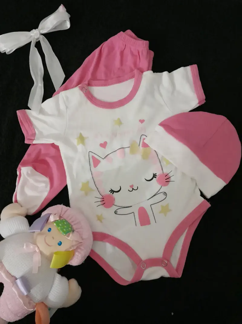 Set body bebé con gorro