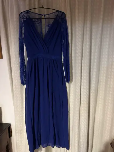 Vestido azul con encaje - miniatura 1