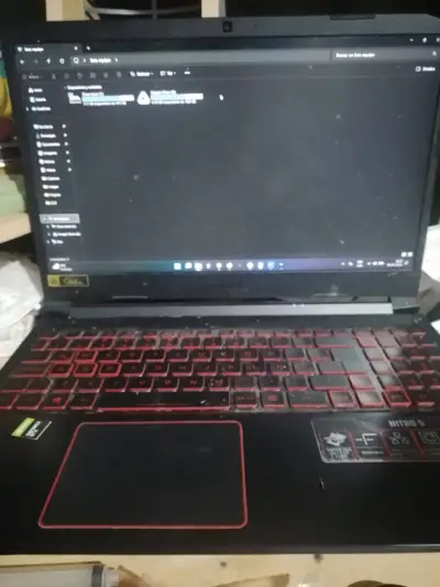 Laptop Acer Nitro 5 usada - miniatura 2