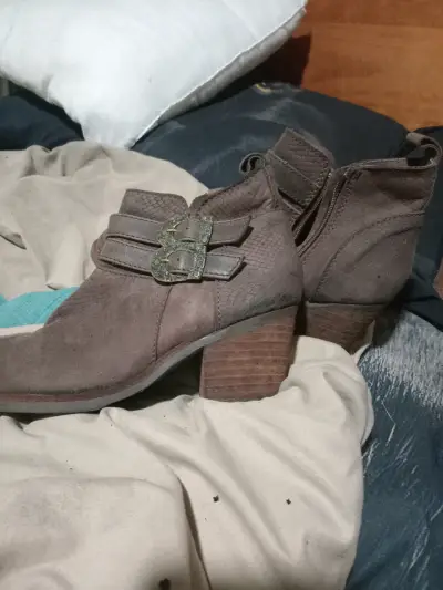 Botines marrones con cremallera - miniatura 2