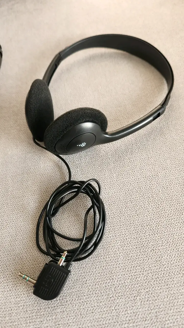 Audífonos retro con cable - 4