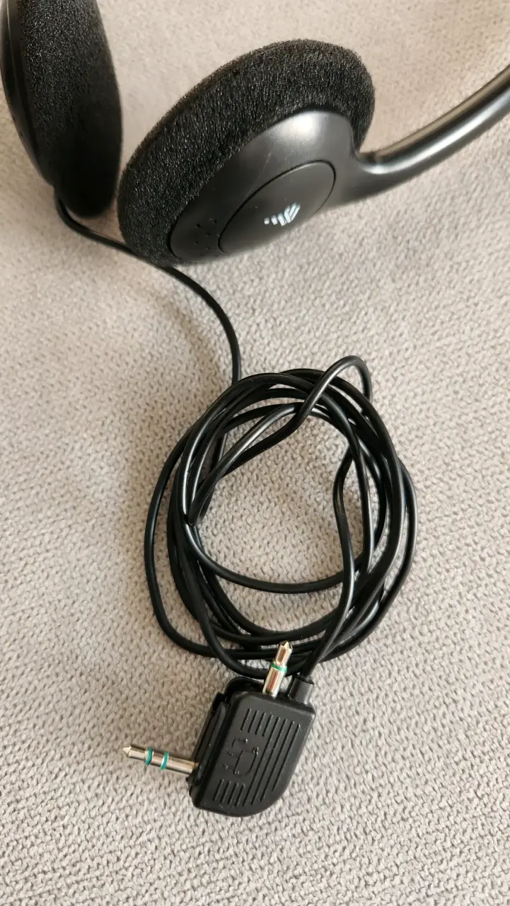 Audífonos retro con cable - 5