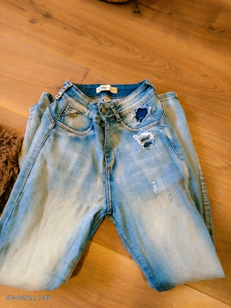 Jeans claros desgastados - 5