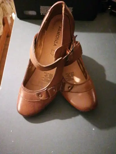 Zapatos de cuero marrones - miniatura 7