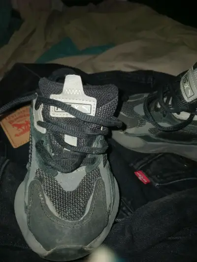 Zapatillas deportivas negras Puma - miniatura 1