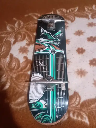 Tabla de skate diseño vintage - miniatura 1