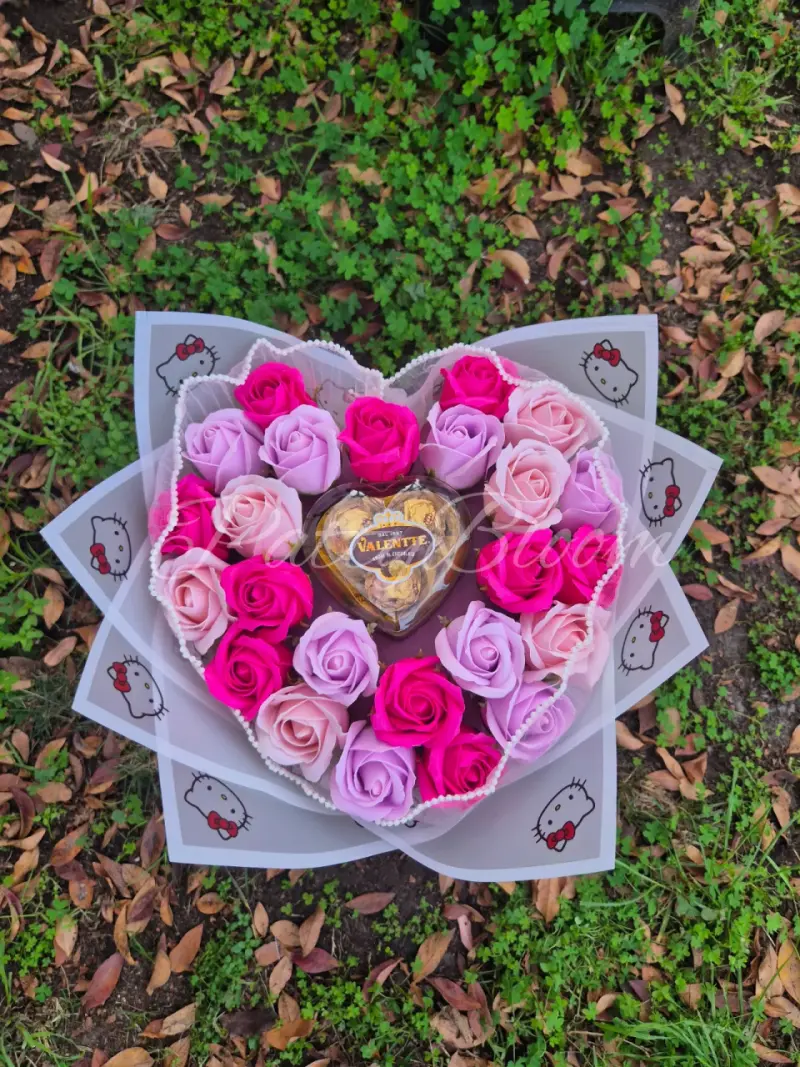 Ramo de 24 rosas y chocolates - 2