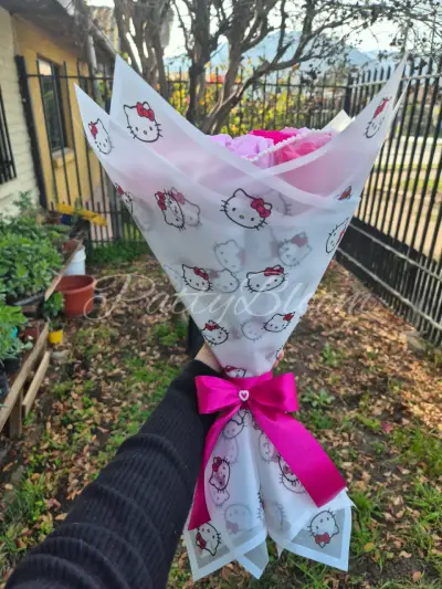 Ramo de 24 rosas y chocolates - miniatura 4