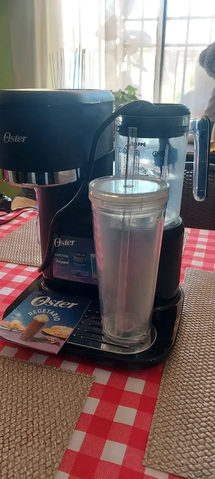 Cafetera Oster frappé negra - 1
