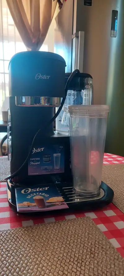 Cafetera Oster frappé negra - miniatura 6