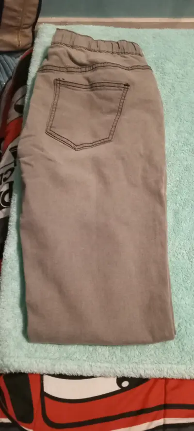 Polerones talla 10 y jeans talla 16 - miniatura 2