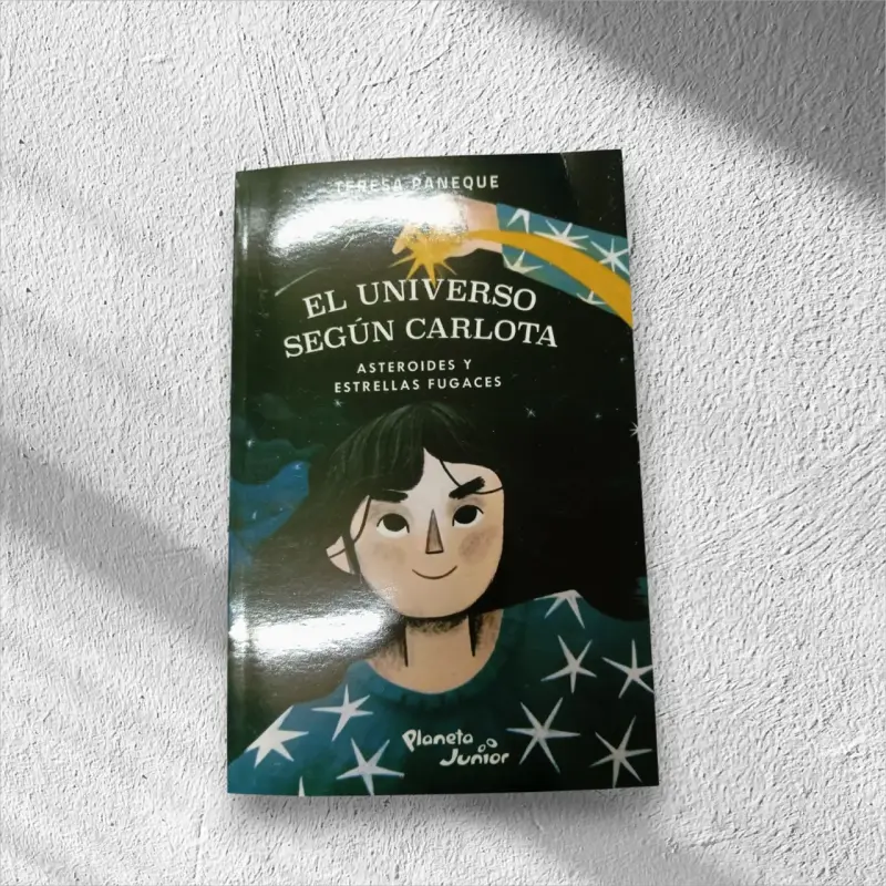 Libro El universo según Carlota