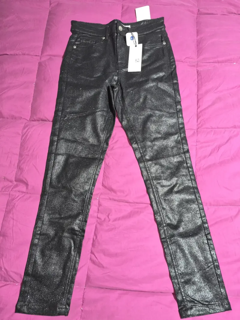 Jeans negros brillantes nuevos - 1
