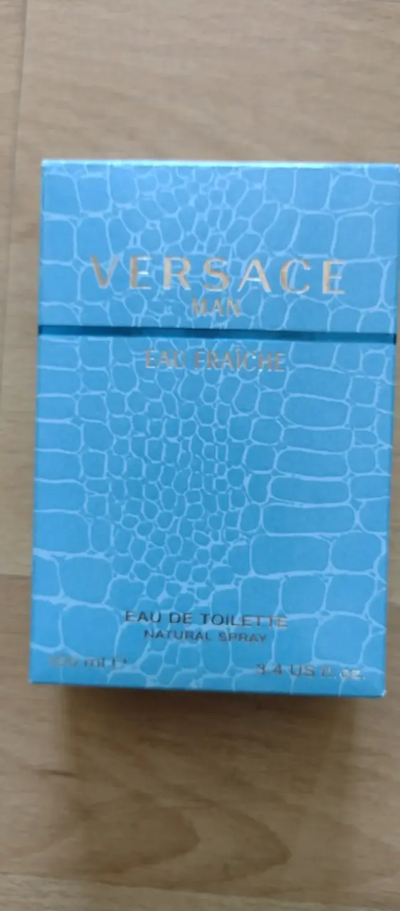 Perfume Versace Man Eau Fraîche - 2