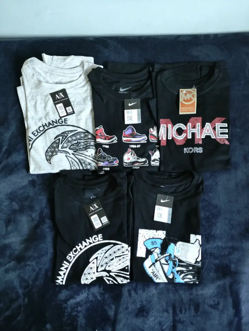 Poleras y polerones de marca - 2