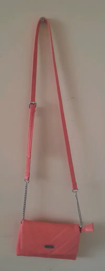 Cartera naranja con correa larga - miniatura 1