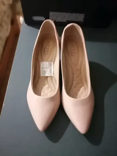 Zapatos de tacón rosa claro - miniatura 3