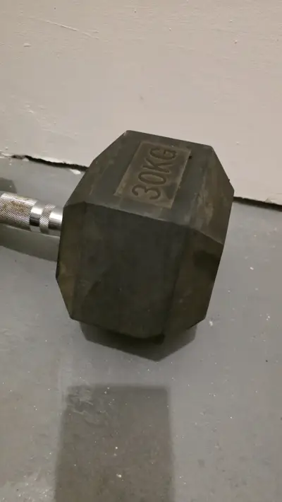 Mancuerna hexagonal 30 kg - miniatura 2
