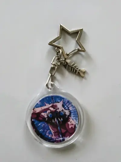 Llavero con diseño anime - miniatura 6