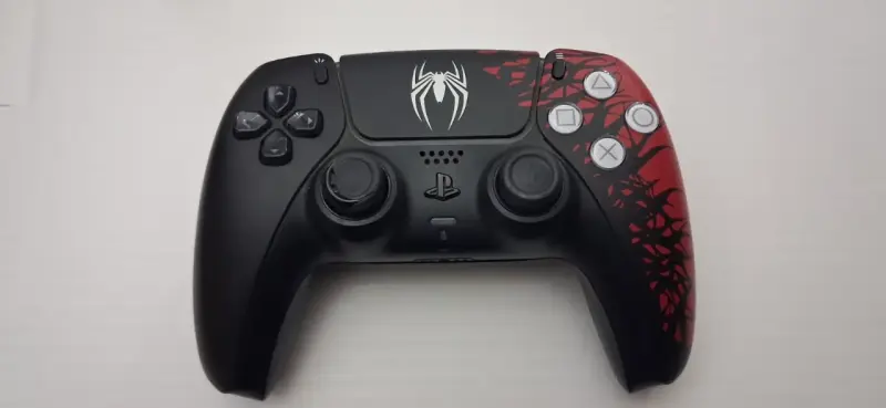 PS5 Edición Limitada Spider-Man 2 (Diseño Venom) - 2