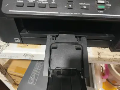 Impresora multifuncional Brother DCP-T710W - miniatura 3