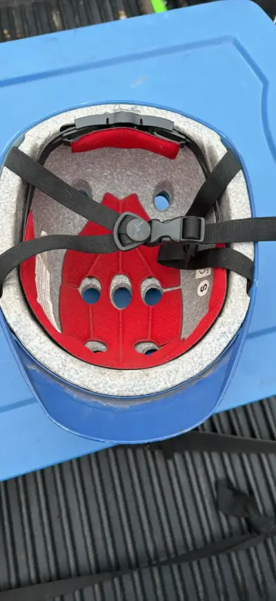 Casco azul Roda talla S - miniatura 2