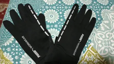 GUANTES TÉRMICOS MARCA PUMA TALLA L /XL ORIGINALES - miniatura 1