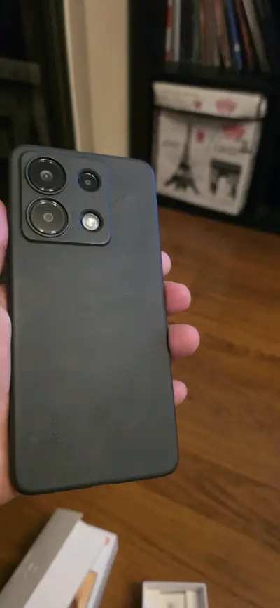 Smartphone Redmi negro en buen estado - miniatura 1
