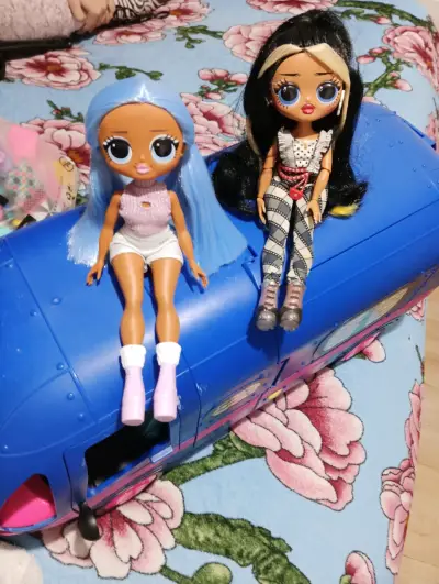 Muñecas LOL Surprise con bus - miniatura 1